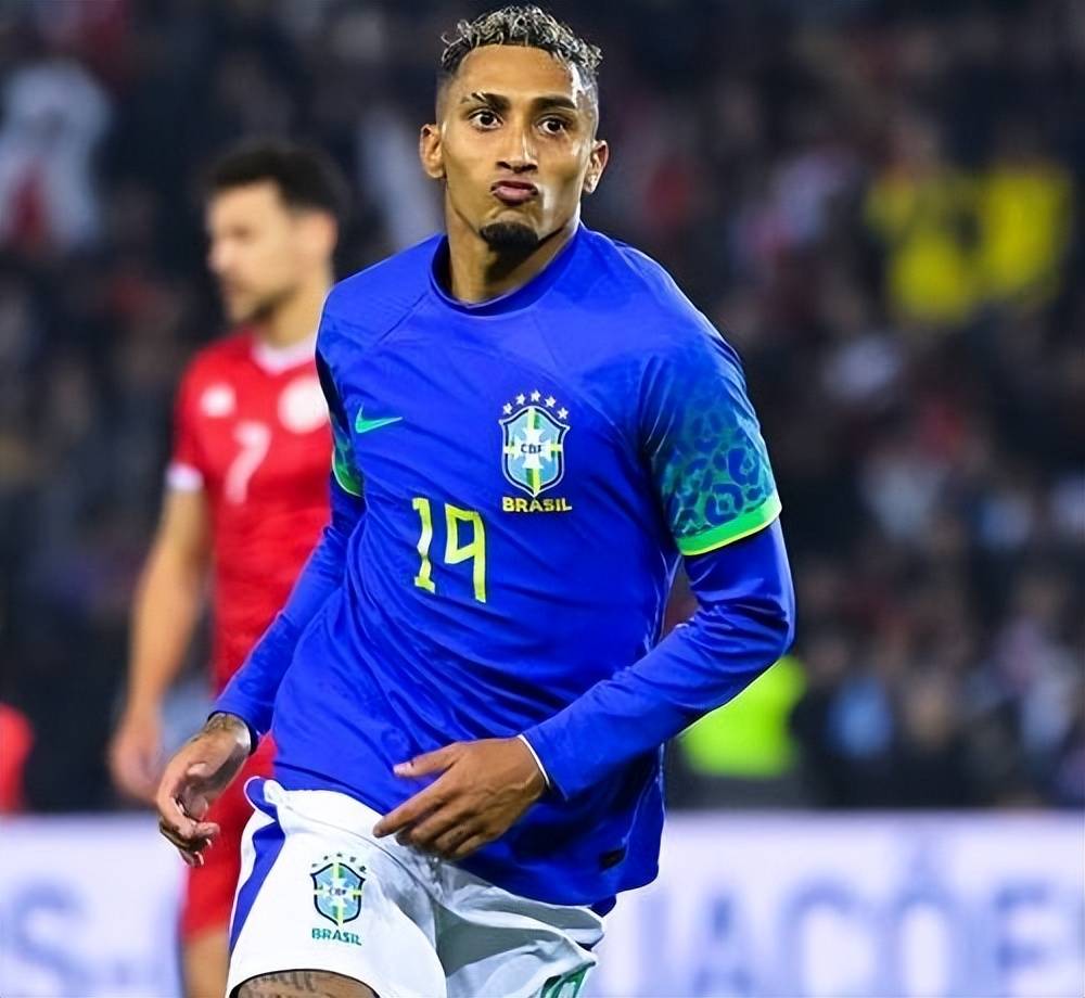 包含转会期皇家马德里调整名单以备中超本菲卡临场应变备战亚冠,网友:巴塞罗那围绕国王杯强势反弹的词条开云体育最新网址